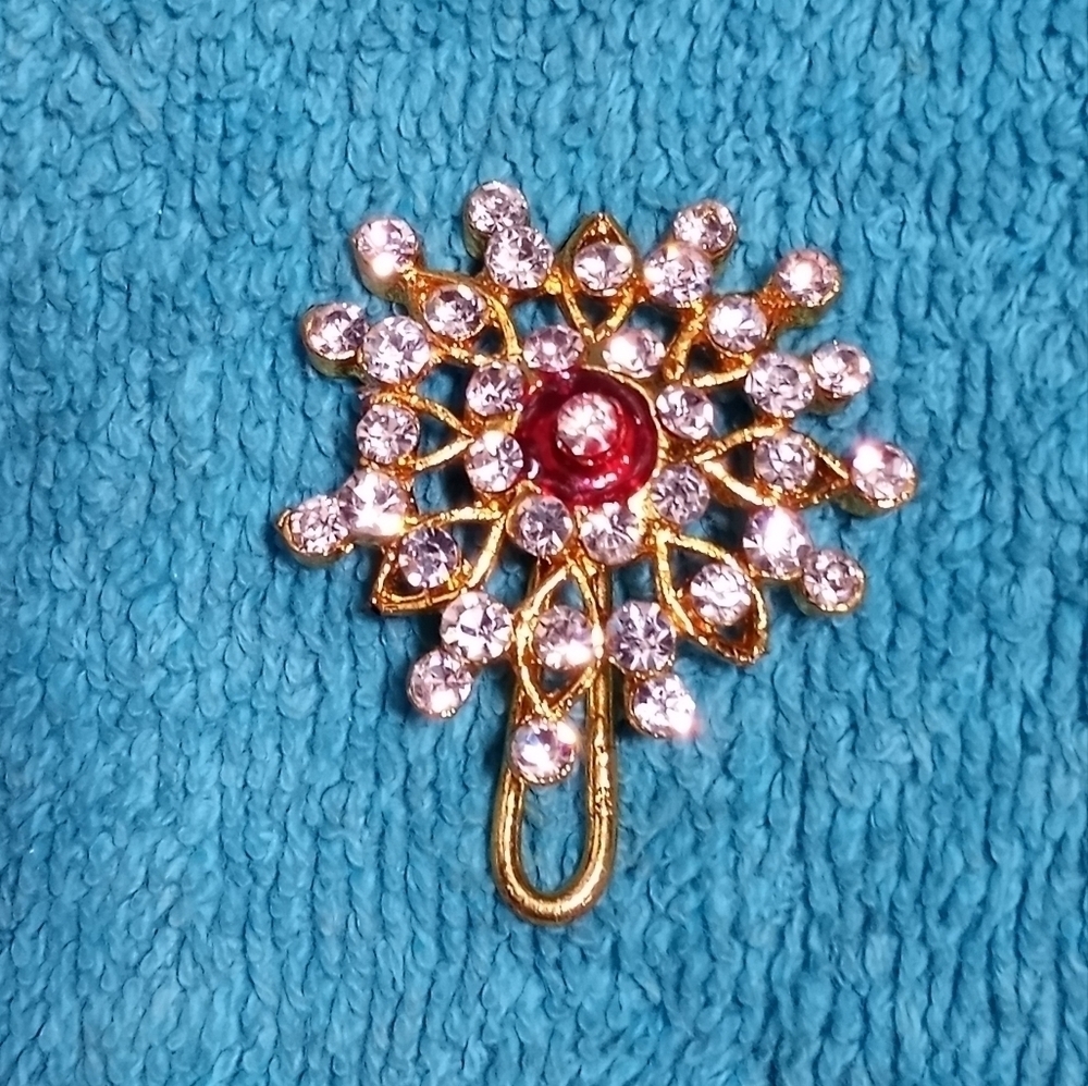 Elegant Goldtone and Red Crystal Scarf Or Tie Clip Vintage